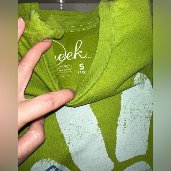 GUC Peek Peace T-Shirt Size S (4-5) - Picture 2 of 3